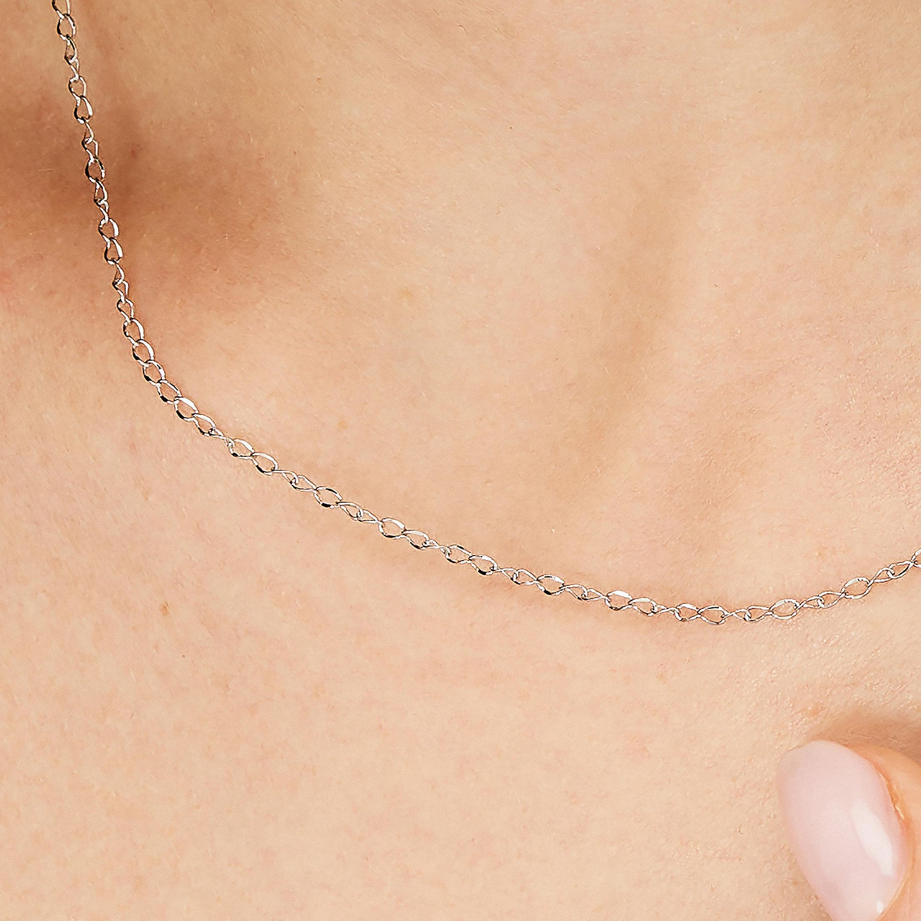 Collana Essential Bianca 440mm