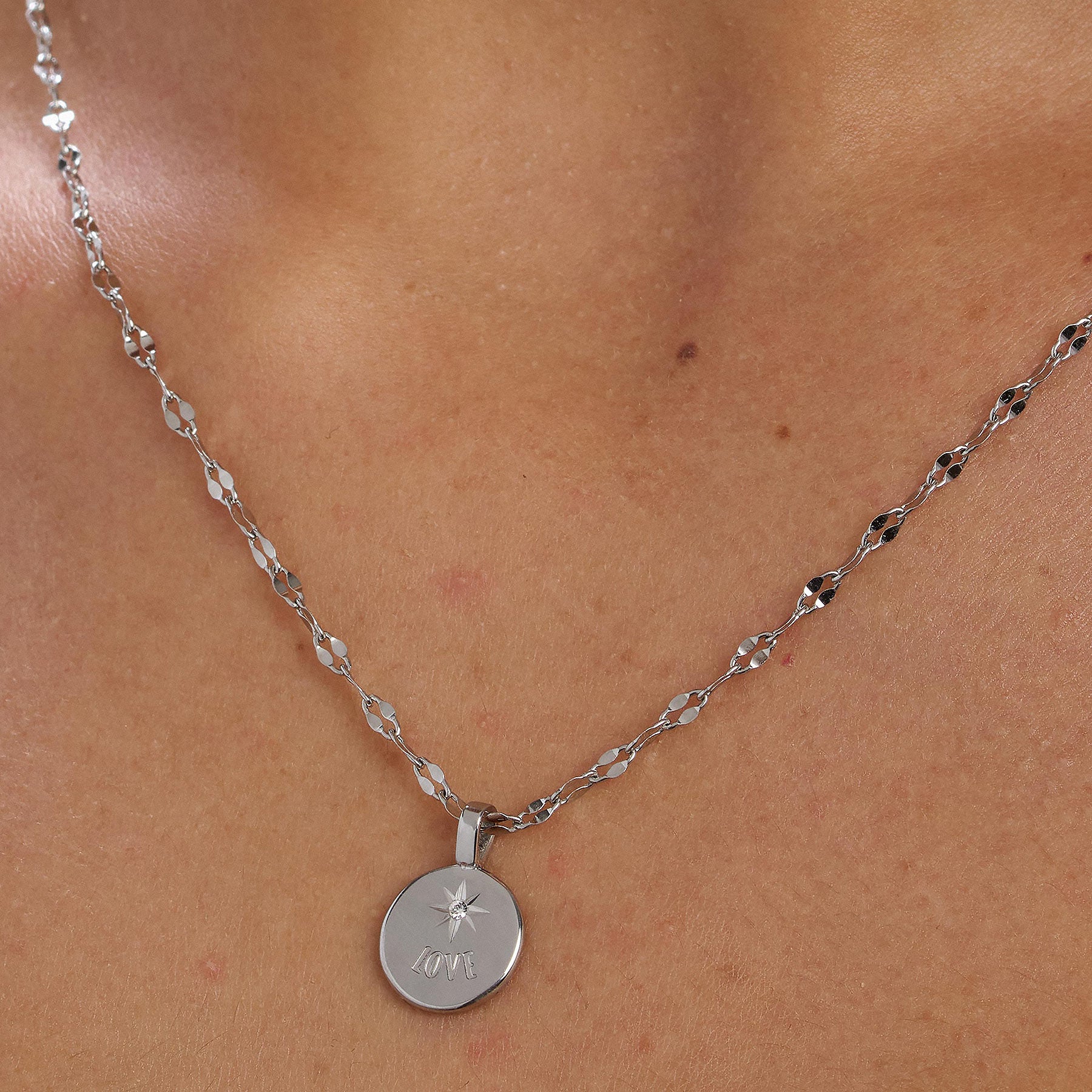 Collana Essential Bianca 560mm