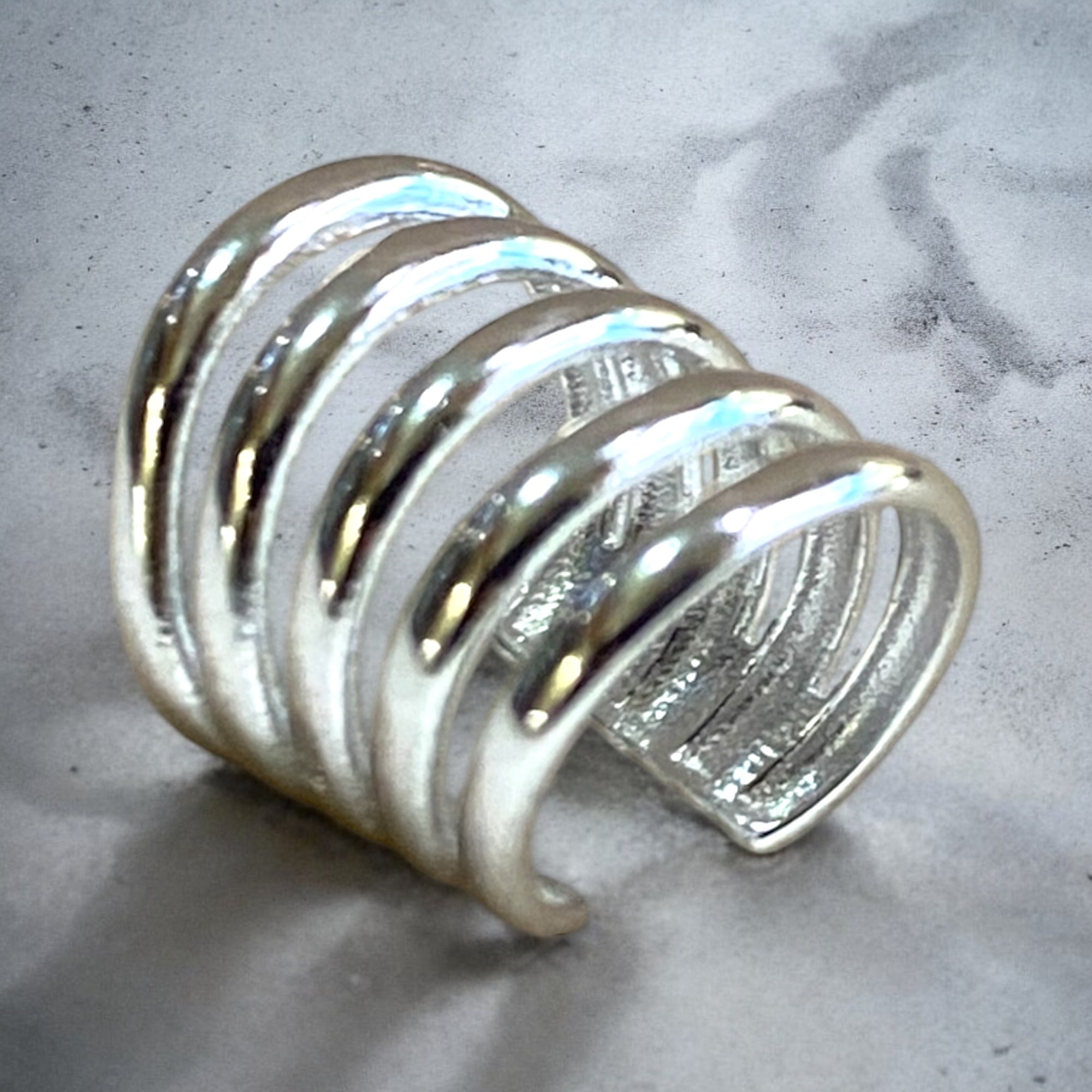 Ear-cuff Electra